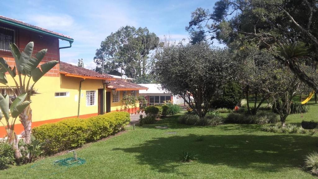 Finca Hotel La Ponderosa ริโอเนโกร ภายนอก รูปภาพ