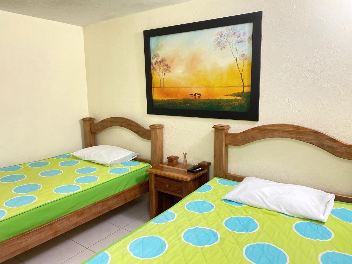Finca Hotel La Ponderosa ริโอเนโกร ภายนอก รูปภาพ